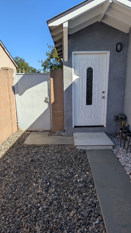 Photo - 1611 N Grape Ave House