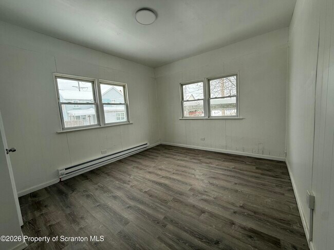 Foto del edificio - 375 Grove St