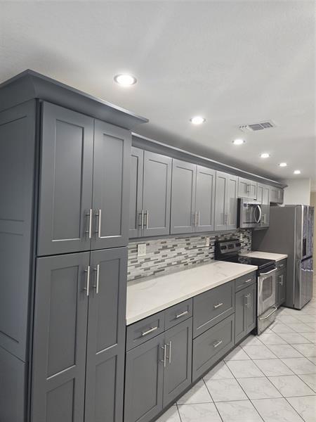 Foto principal - 8236 9th Ct
