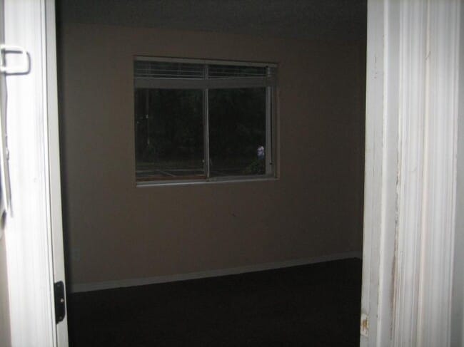 Building Photo - 1 bedroom in Jacksonville FL 32257