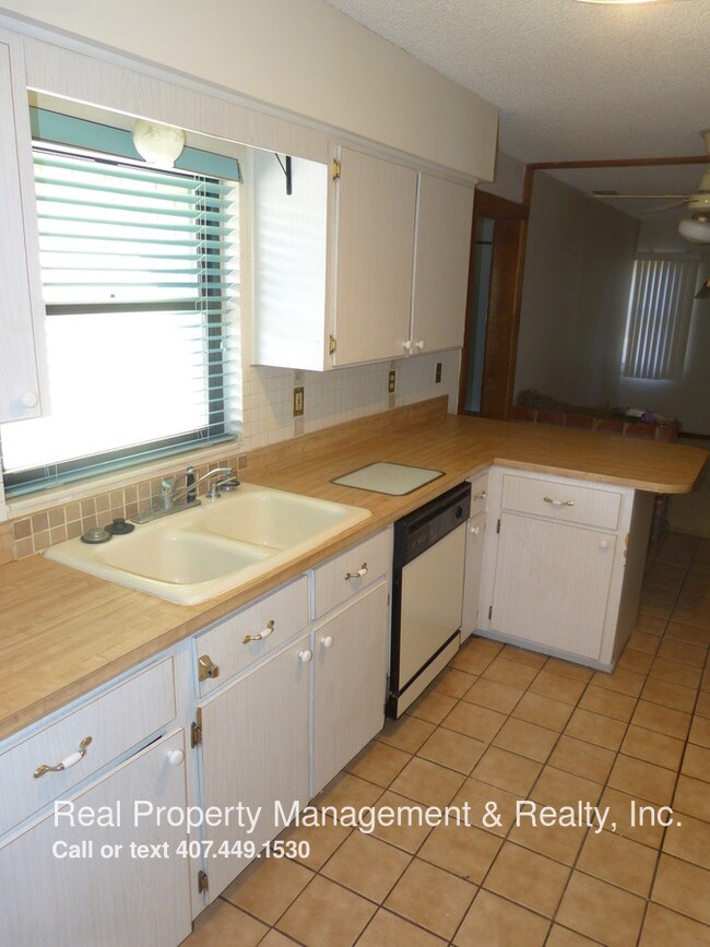 Foto del edificio - 4805 Malarkey St