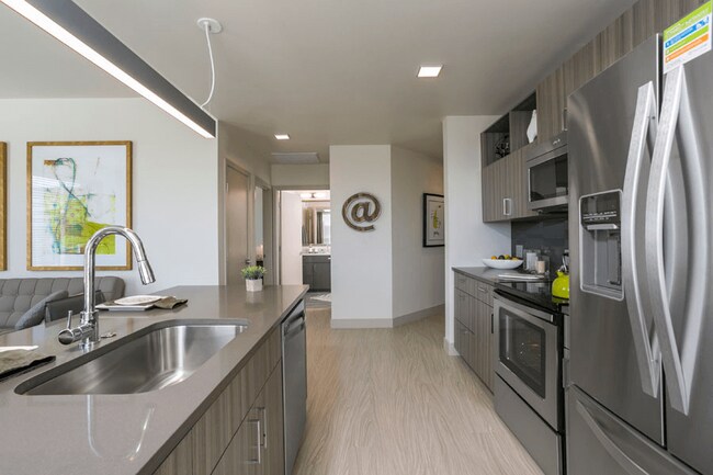 Foto del edificio - 789 N Sherman St