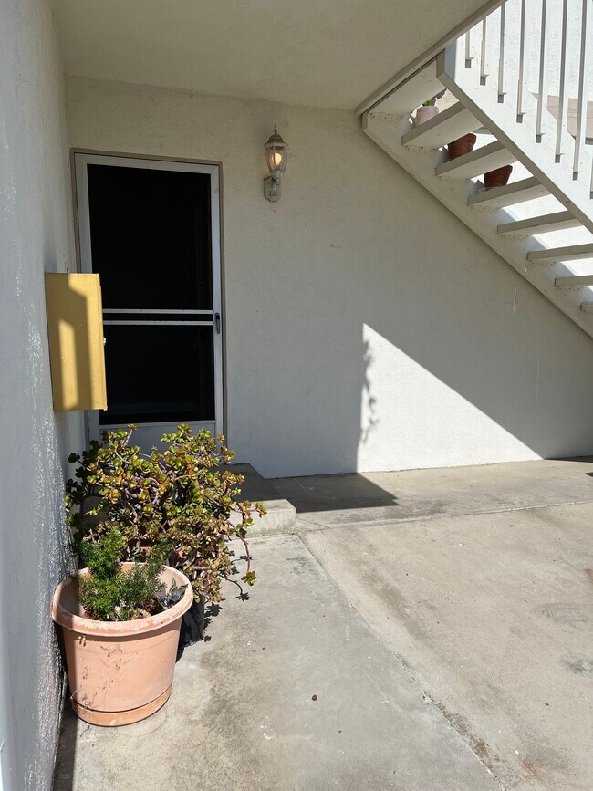 Building Photo - 233 Avenida Monterey