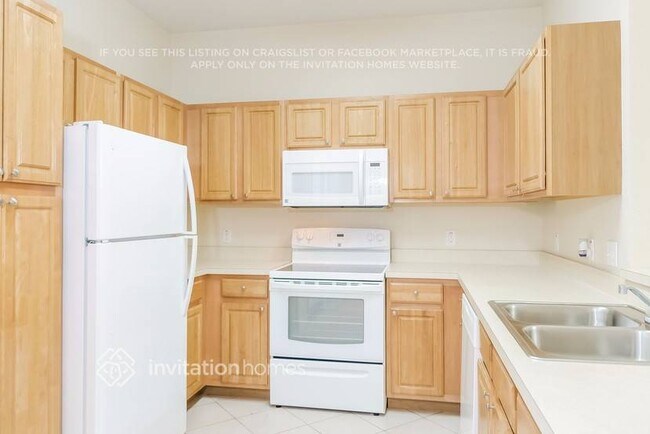 Foto del edificio - 1934 Magical Ln