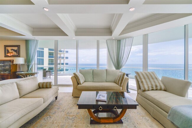 Foto del edificio - 16051 Collins Ave