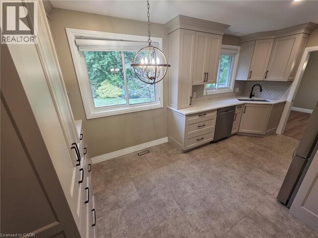 Building Photo - 4 Mississauga Rd