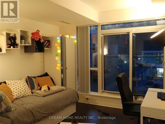 Photo du bâtiment - 8 Mercer St