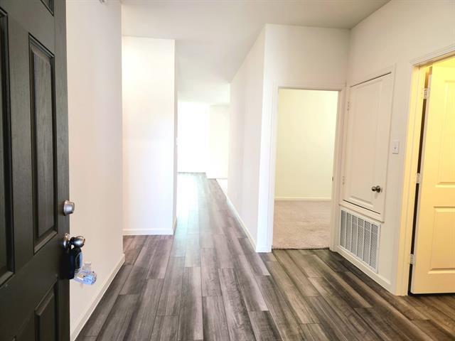 Foto del edificio - 724 Crestridge Dr