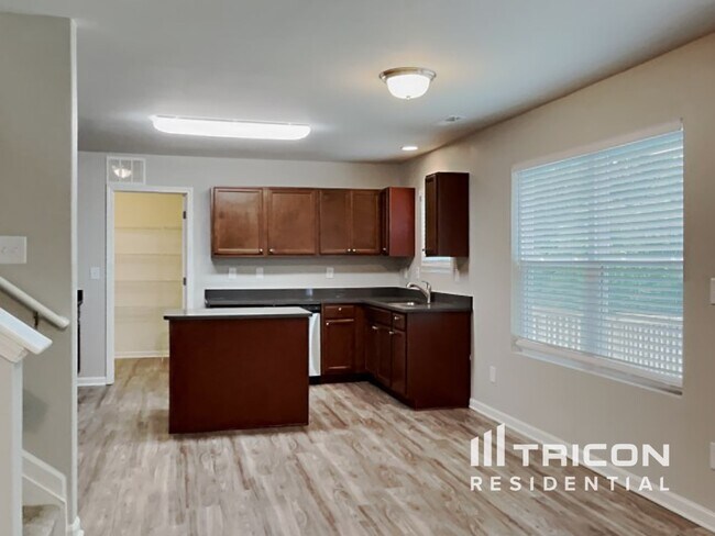 Building Photo - 127 Coddington Ln
