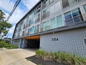 Building Photo - 3114 S Congress Ave