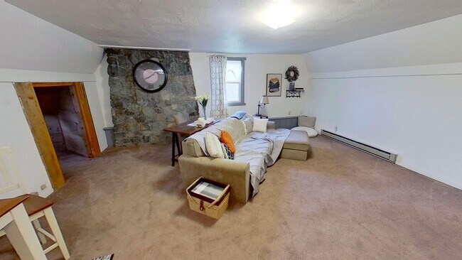 Foto del edificio - 632 1st Ave E