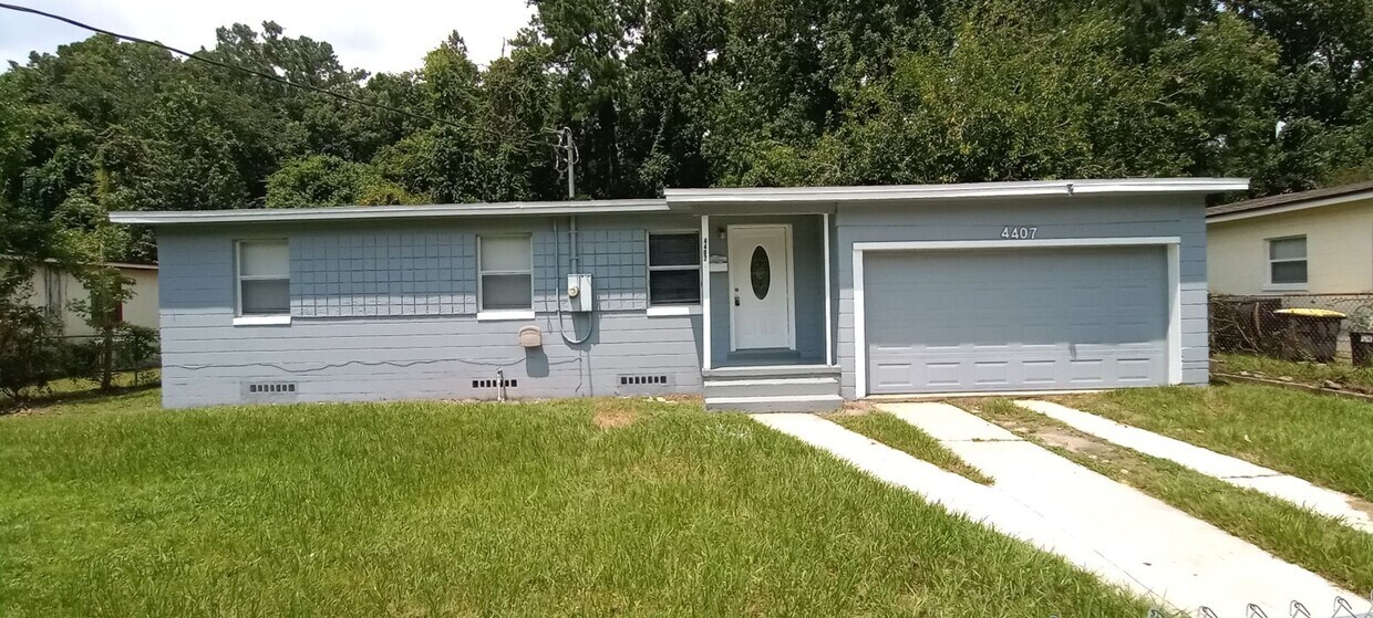 Primary Photo - 4407 Detaille Dr