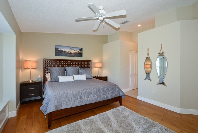 Building Photo - 9470 High Gate Dr