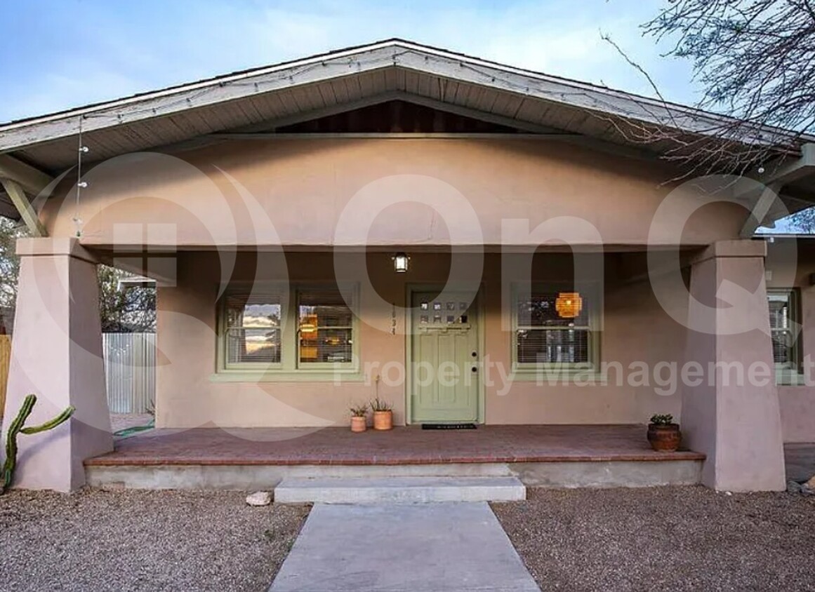 Primary Photo - 1034 N 7th Ave
