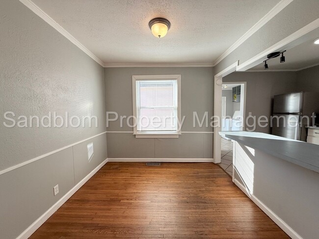 Foto del edificio - For Lease | University of Tulsa | Available Now!