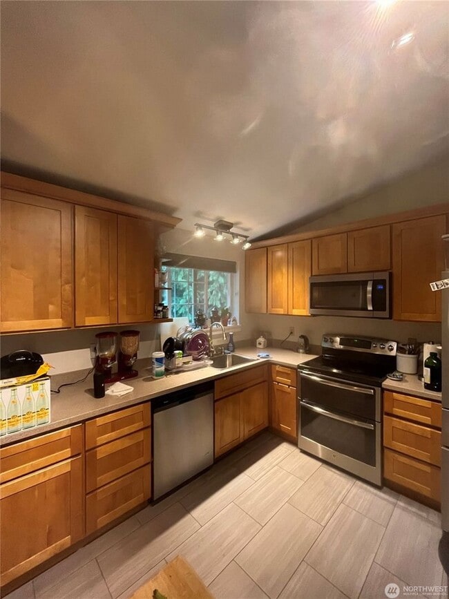 Building Photo - 4bd/2.5ba Renton House