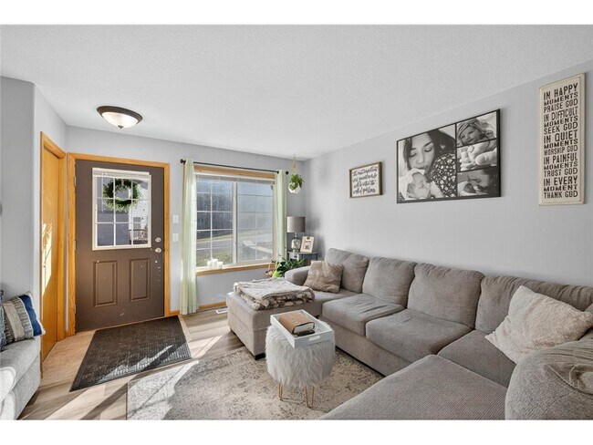 Foto del edificio - 742 Baylee Pl SW