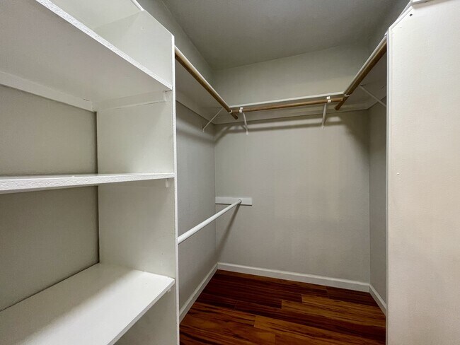 Foto del edificio - 480 Canyon Oaks Dr