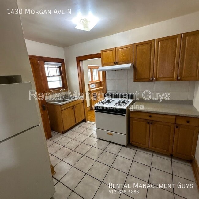 Building Photo - 1430 Morgan Ave N