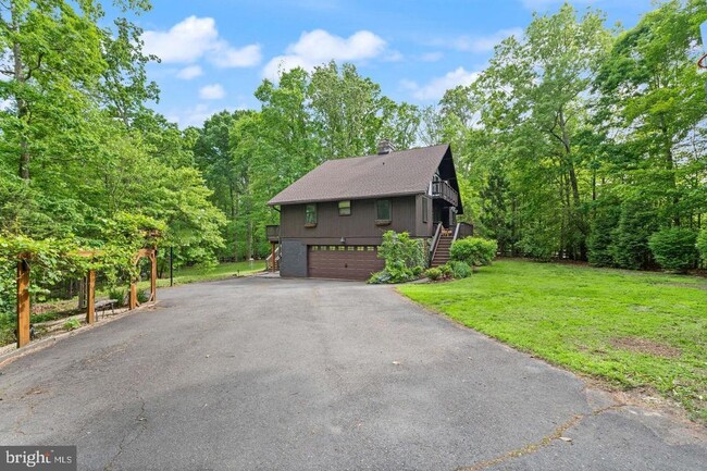 Building Photo - 11713 Henderson Rd