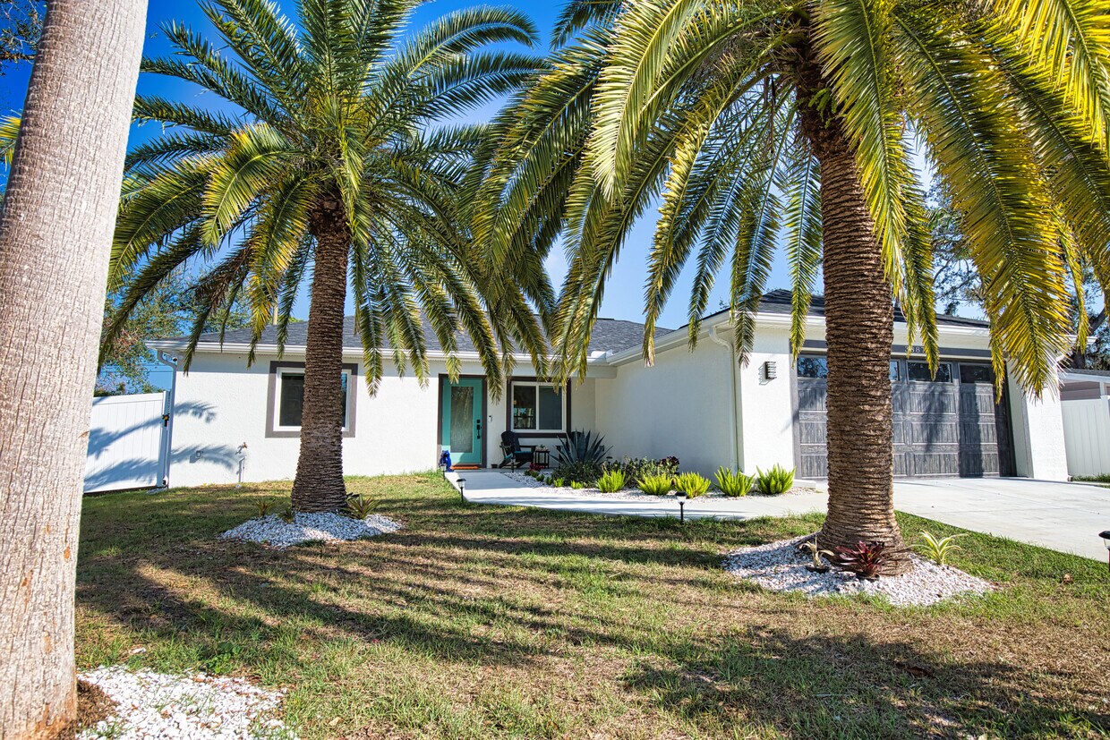 Foto principal - 3887 Hawkeye Cir