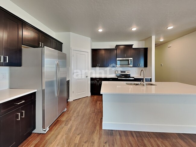 Building Photo - 9376 W Dove Creek St