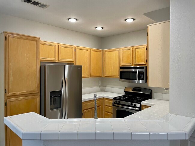 Foto del edificio - 1120 Rosewalk Way