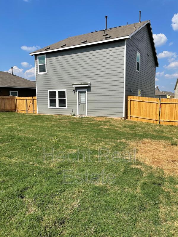 Building Photo - 10646 Vinateros Dr
