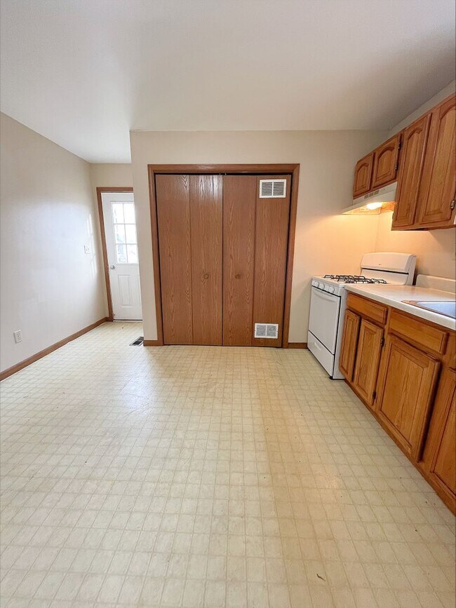 Foto del edificio - Large 2 Bedroom