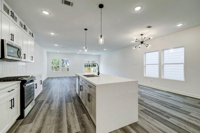 Foto del edificio - 505 Neyland St