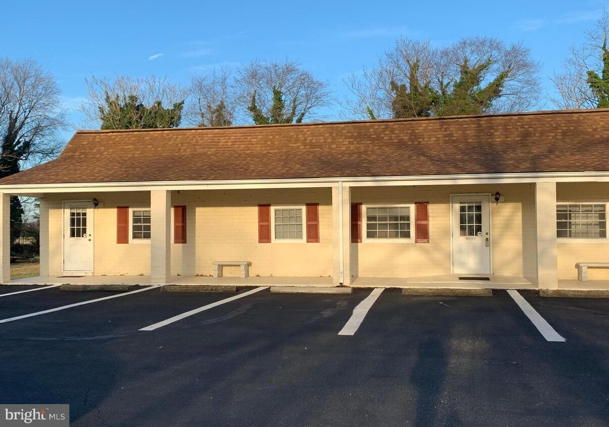 224 Main St Unit 3, Port Royal, VA 22535 Apartment for Rent in Port