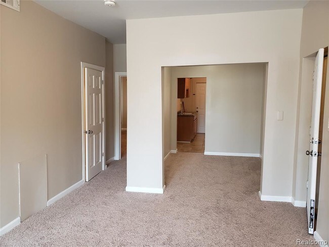 Building Photo - 308 Perrin St