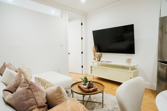 Foto del edificio - 1288 1st Ave