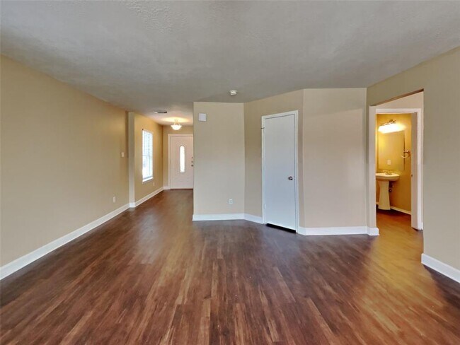 Foto del edificio - 14231 Bonham Oaks Ln