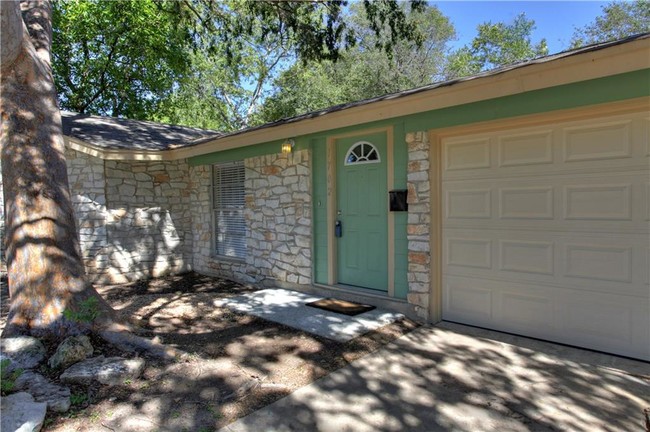 Building Photo - 1702 Colony Creek Dr
