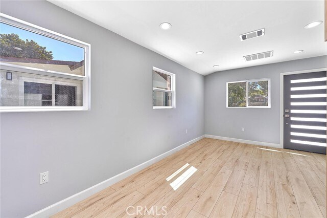 Building Photo - 710 N El Molino Ave