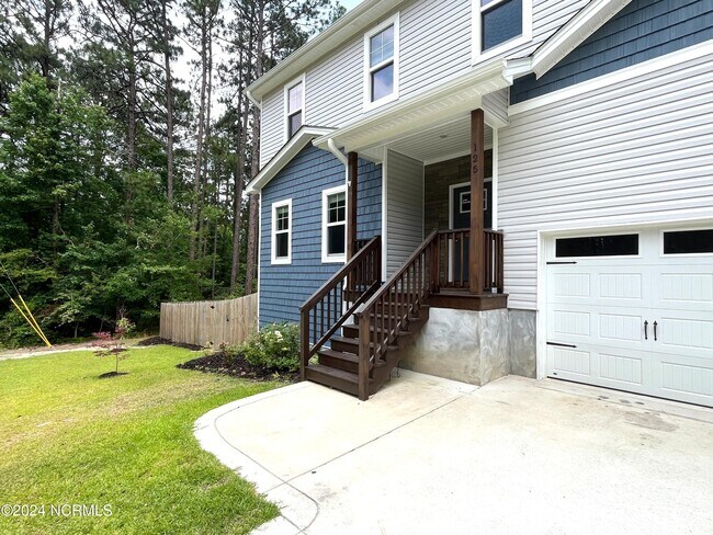Foto del edificio - 125 Love Grove Church Rd