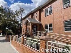 Foto principal - 185-11 73rd Ave