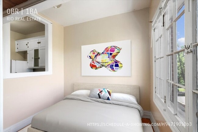Building Photo - Stunning First Floor Unit 1BR in the Highl...