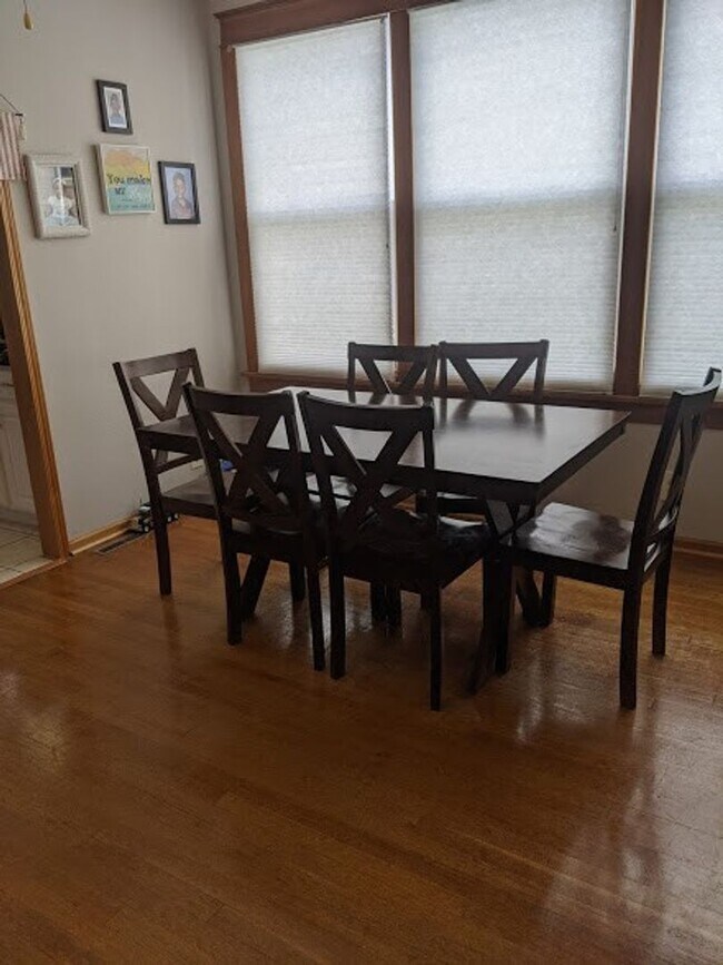 Foto del edificio - Spacious Single Family Home