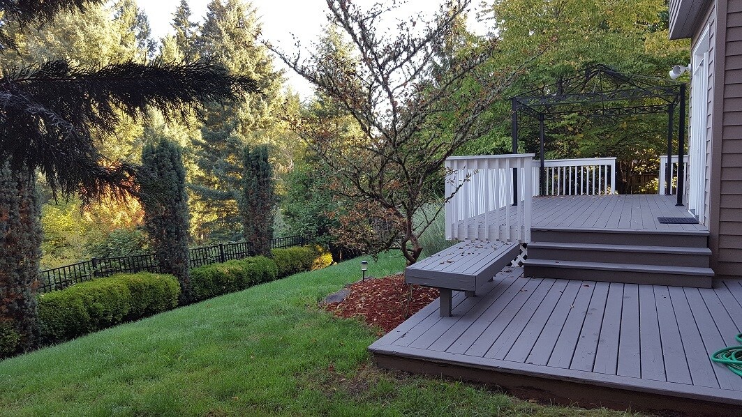 Patio trasero privado cercado - 17083 SW Arbutus Dr