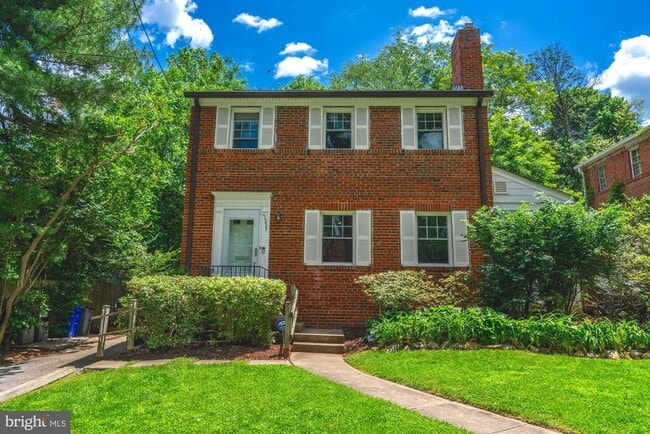 Foto del edificio - 5333 Saratoga Ave