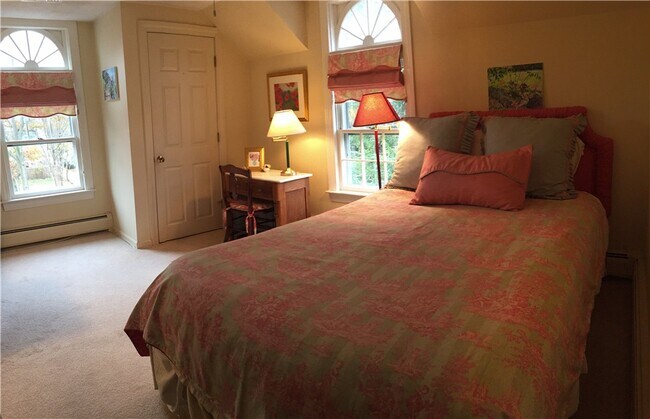 Master Bedroom; Queen-sized bed - 141 Narragansett Ave