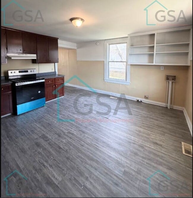 Photo - 2 Bedroom 1 Bath Available! House