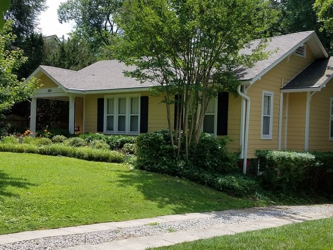 Neighbor View - 3613 Meadowbrook Ave (Nashville, TN) House