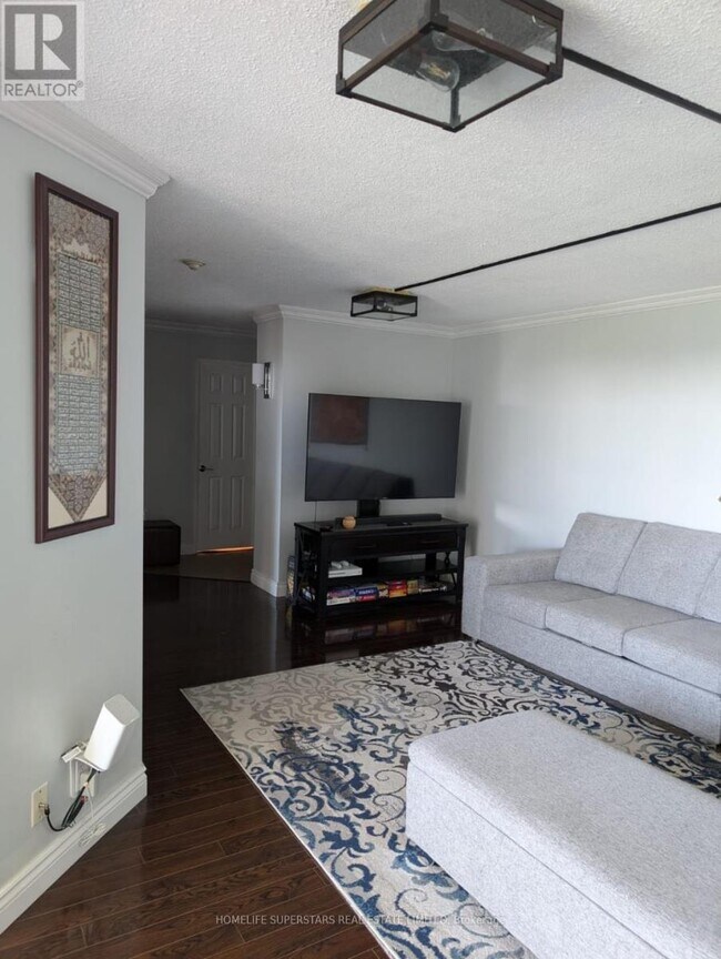 Building Photo - 61-1861 Markbrook Ln