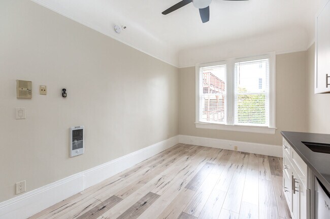 Foto del edificio - 2136 Broderick St