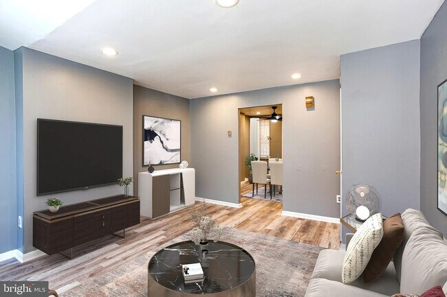 Foto del edificio - 2129 E Birch St