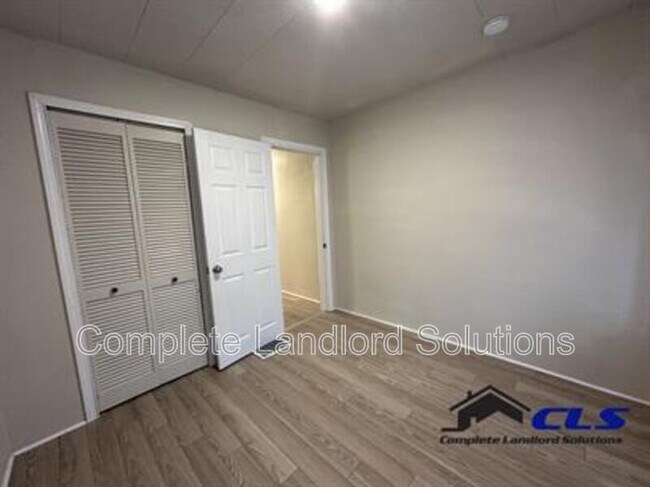 Foto del edificio - 2301 4th Ave