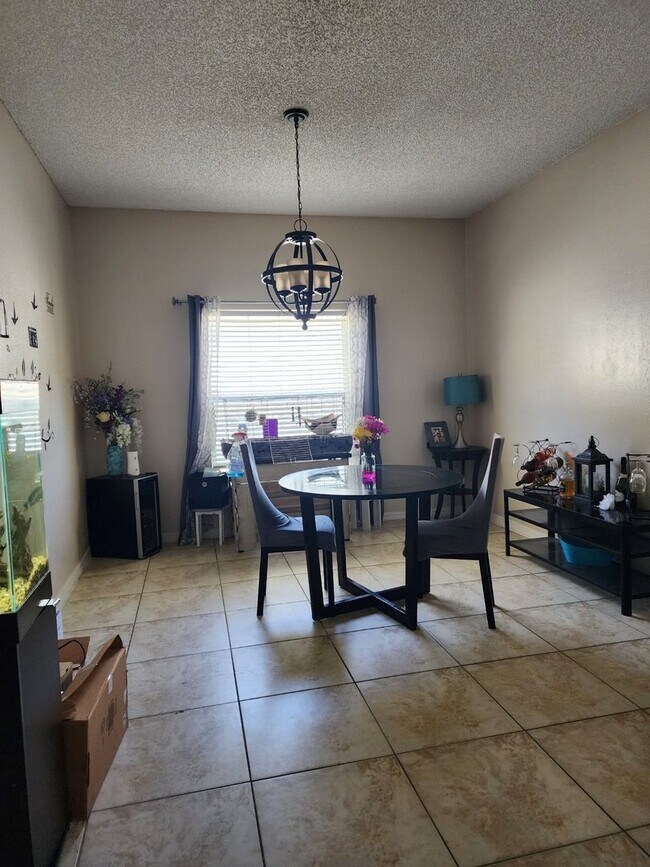 Building Photo - 4243 Waterside Pointe Cir